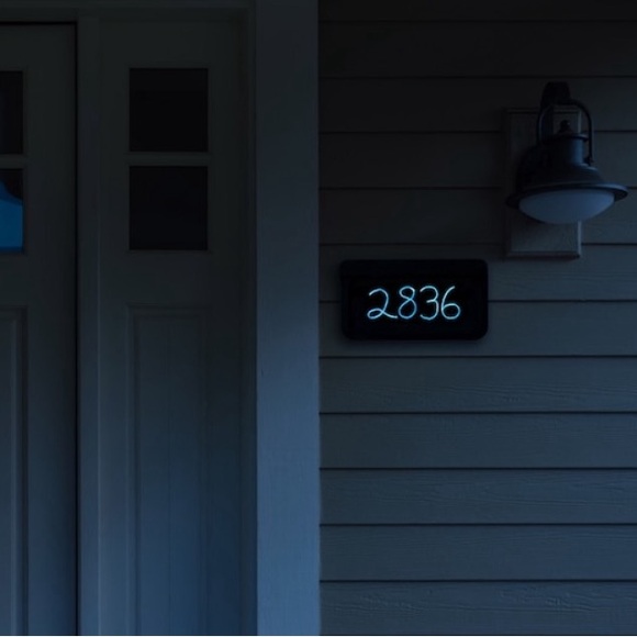 Welcome sign - Picture 2 of 3